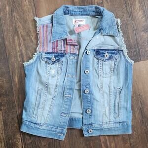 NEW Arizona Jean Company Blue Jean Denim Vest Pink Purple Geometric Accents SZ S